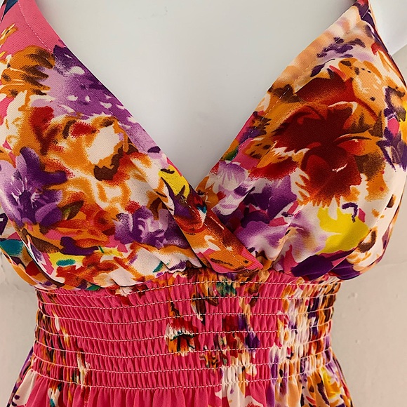 SUNDRESS!! - Picture 3 of 3